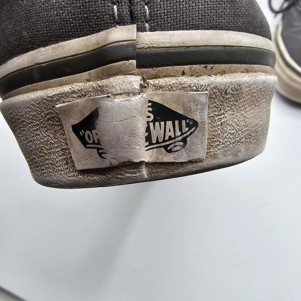 Vans Shoes‎ Mens Size 10.5 Gray Canvas Low Top Casual Skate Sneakers 721278